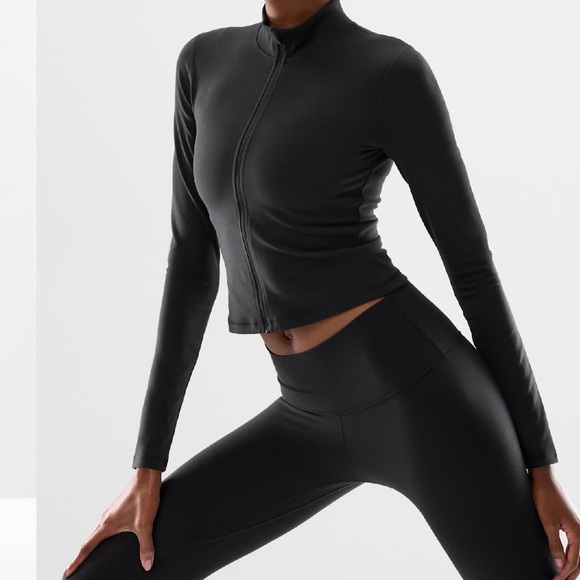 Aritzia Tops - Aritzia Black Long Sleeve Top